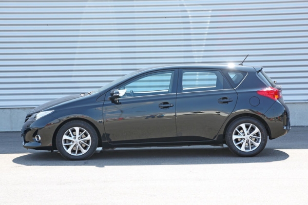 TOYOTA  Auris  2.0 D-4D  91 KW  ChiptuningLeistungskit mit TÜV